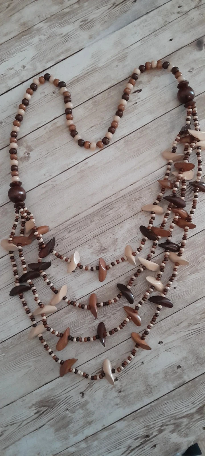 Collar de madera, estilo étnico en colores marrón, crema, beige oscuro – photo 2